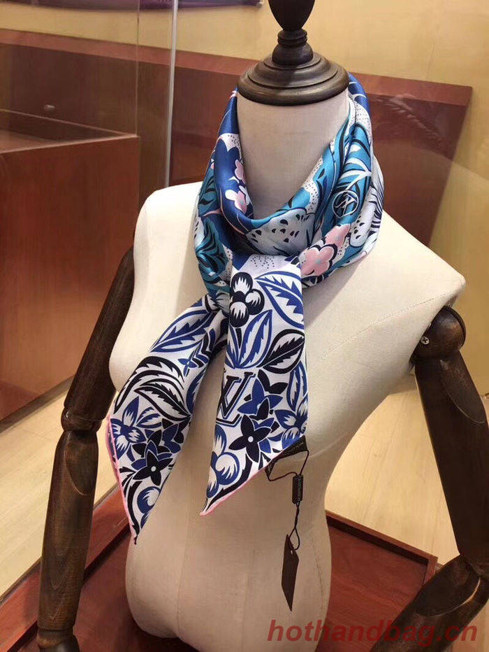 Louis Vuitton Scarf LVS00141